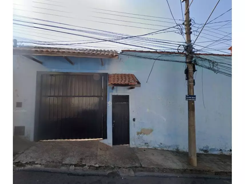 Casa à venda em leilão - leilão extrajudicial - Itapetininga SP - lance mínimo R$ 350.000