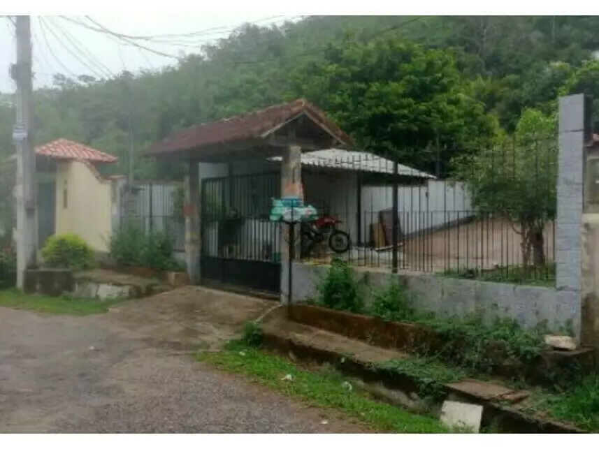 Casa à venda em leilão - leilão extrajudicial - Guapimirim RJ - lance mínimo R$ 241.065