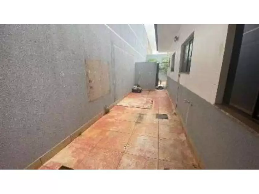Casa à venda em leilão - leilão extrajudicial - Cascavel PR - lance mínimo R$ 1.600.000