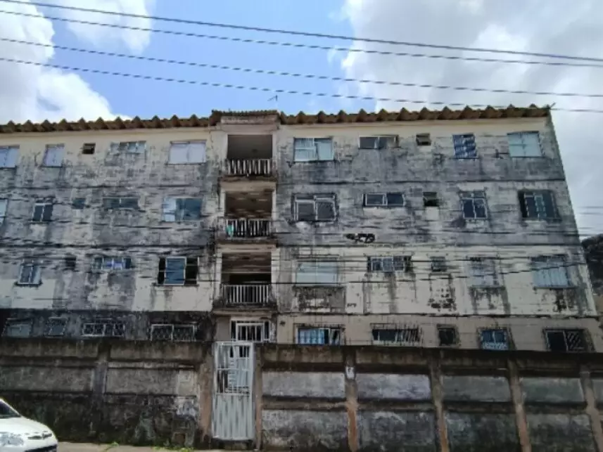 Apartamento à venda em leilão - leilão extrajudicial - Salvador BA - lance mínimo R$ 108.800