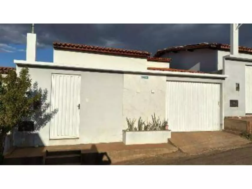 Casa à venda em leilão - leilão extrajudicial - Ibiassucê BA - lance mínimo R$ 138.320