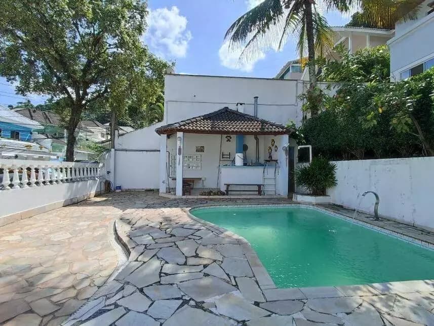 Casa à venda em leilão - leilão extrajudicial - Rio De Janeiro RJ - lance mínimo R$ 693.900