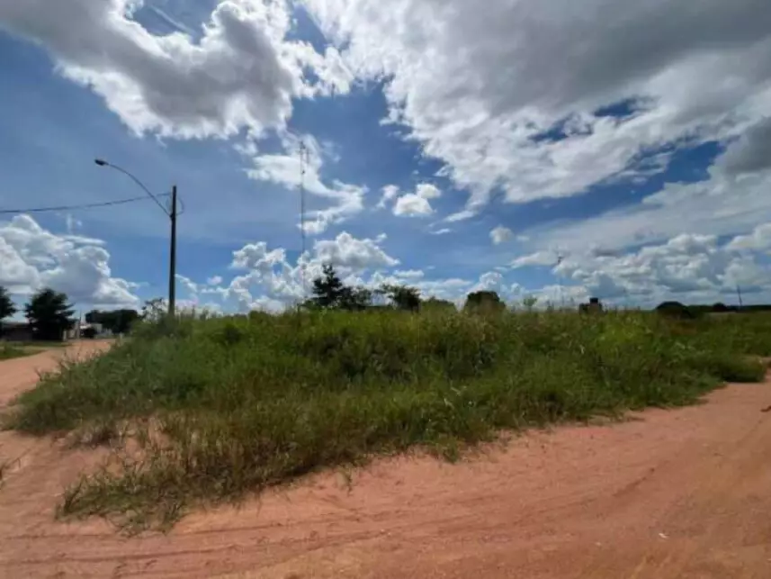 Terreno à venda em leilão - leilão extrajudicial - Cerejeiras RO - lance mínimo R$ 103.400