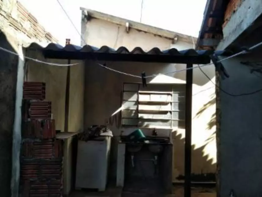 Terreno à venda em leilão - leilão extrajudicial - Campo Grande MS - lance mínimo R$ 147.000