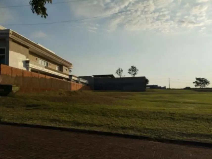 Terreno à venda em leilão - leilão extrajudicial - Ourinhos SP - lance mínimo R$ 500.000