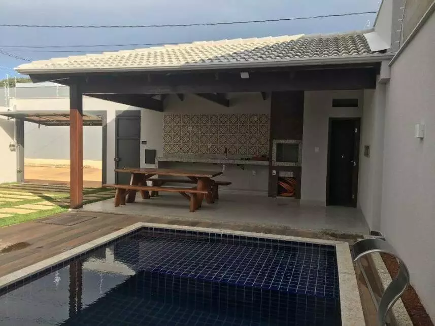 Casa à venda em leilão - leilão extrajudicial - Paracatu MG - lance mínimo R$ 676.080