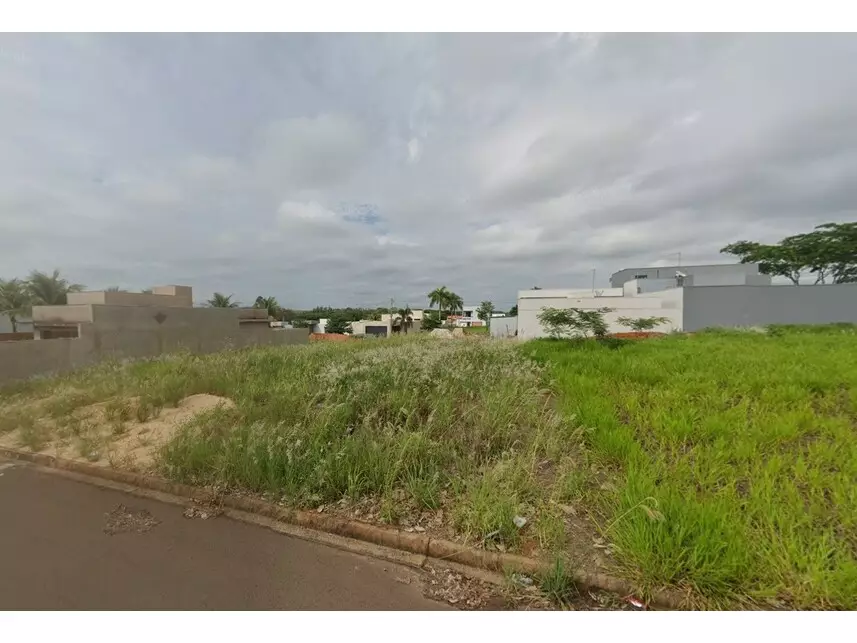 Terreno à venda em leilão - leilão judicial - Adamantina SP - lance mínimo R$ 60.500