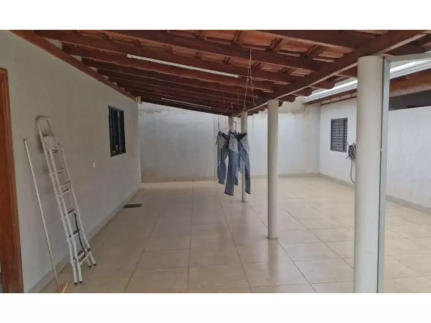 Casa à venda em leilão - leilão judicial - Goiatuba GO - lance mínimo R$ 266.698