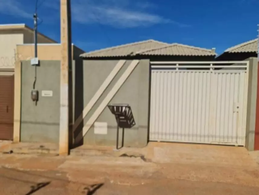 Casa à venda em leilão - leilão extrajudicial - Formosa GO - lance mínimo R$ 253.000