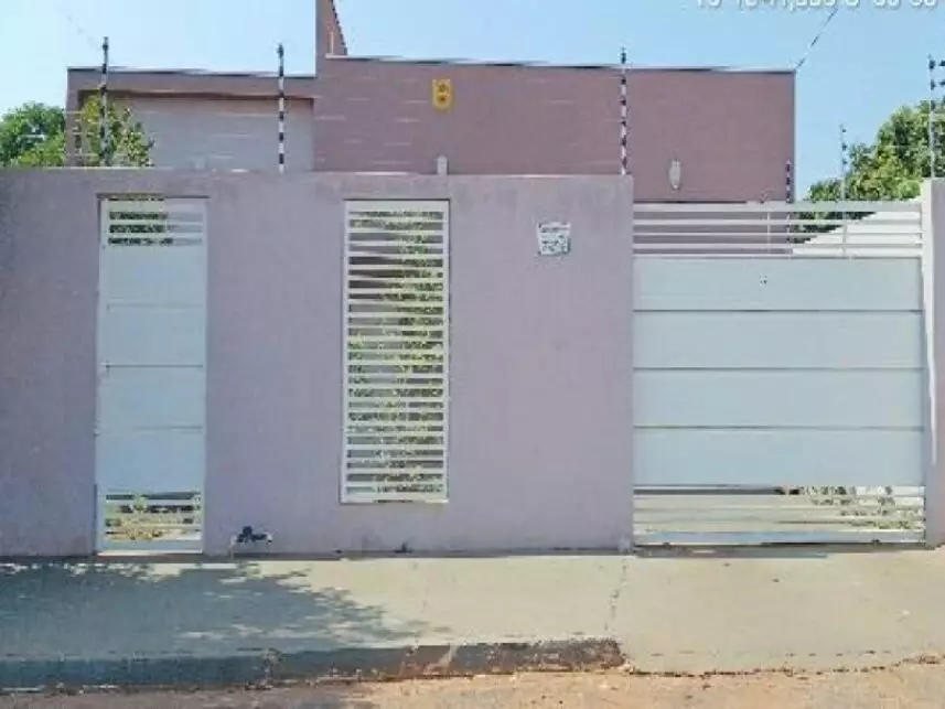 Casa à venda em leilão - leilão extrajudicial - Poconé MT - lance mínimo R$ 549.000