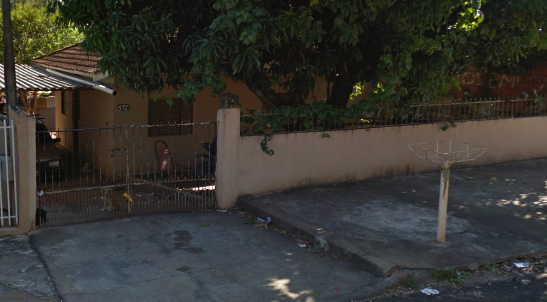 Imóvel c/ 200m² Conj. Jácomo Violin em Londrina/PR - leilão judicial - Londrina PR - lance mínimo R$ 110.000