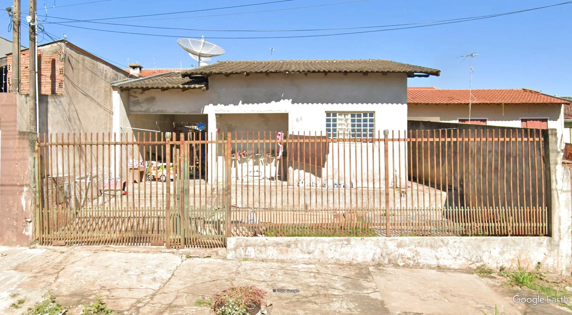 Imóvel c/ 250m² no Jardim Jatobá em Londrina/PR - leilão judicial - Londrina PR - lance mínimo R$ 150.000