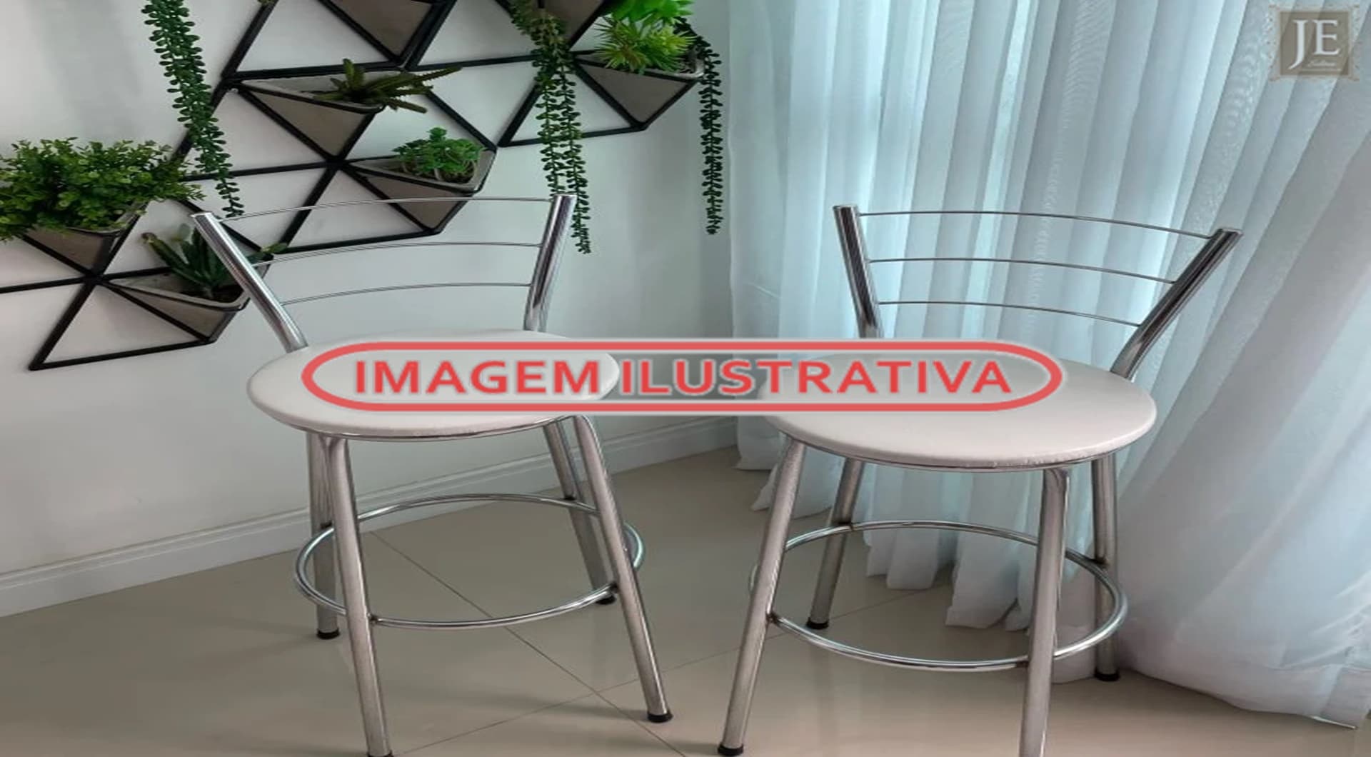 02 banquetas de apoio - leilão judicial - Não informado BR - lance mínimo R$ 100