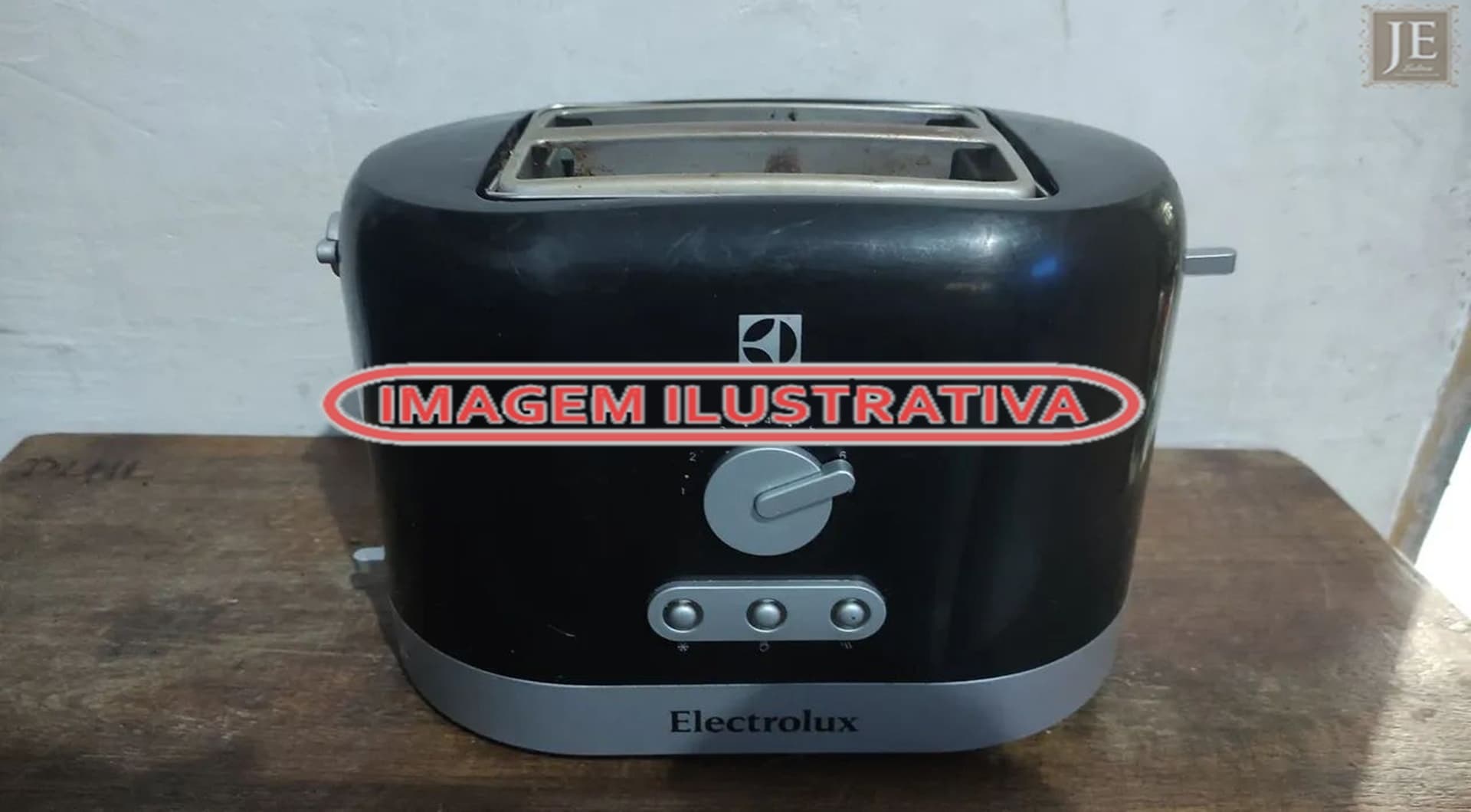 01 torradeira Electrolux - leilão judicial - Não informado BR - lance mínimo R$ 75