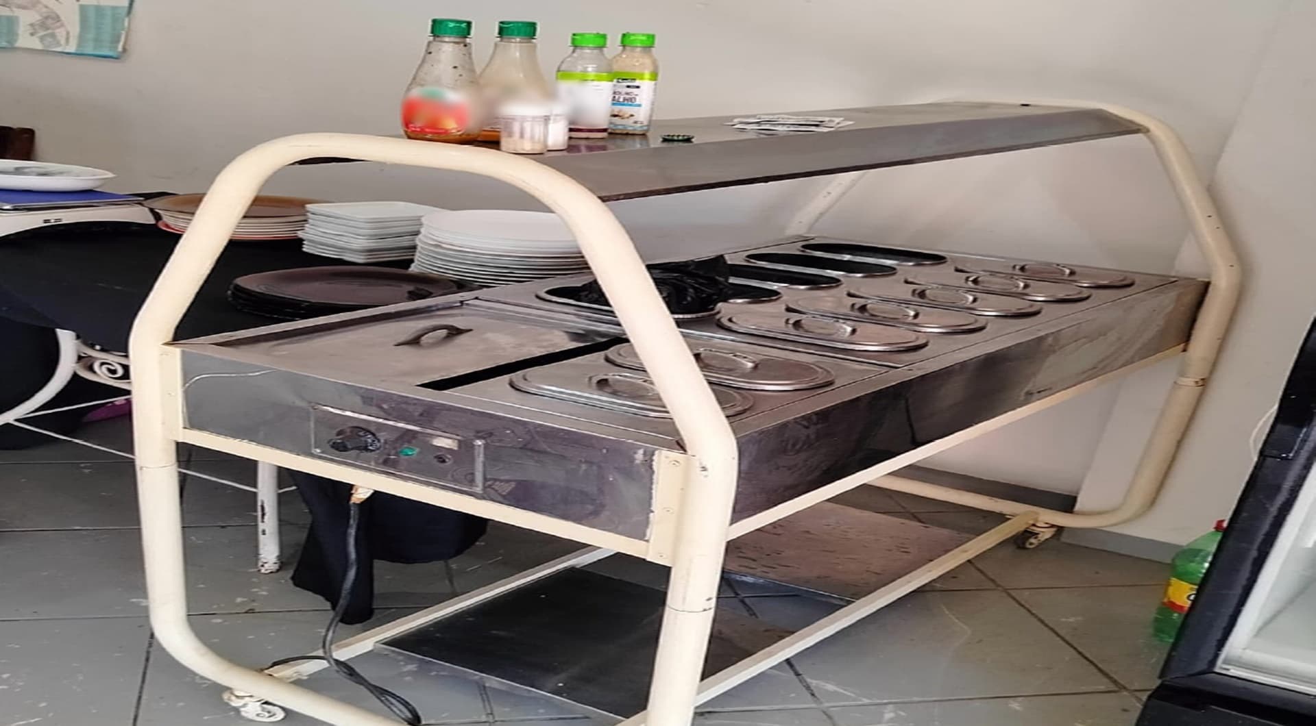 01 (uma) estufa de aquecimento com 13 cubas - leilão judicial - Não informado BR - lance mínimo R$ 1.350