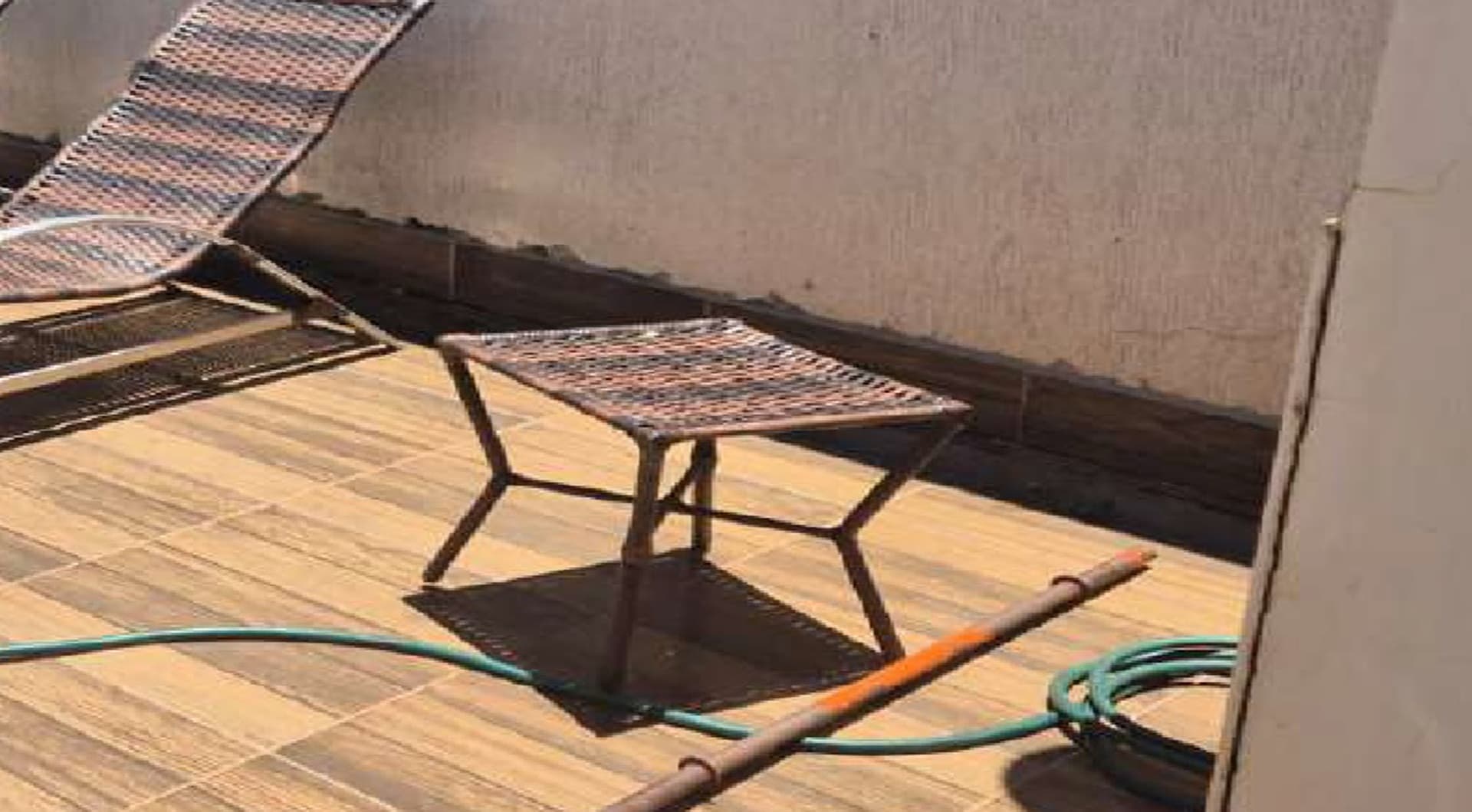 01 mesa de centro - leilão judicial - Não informado BR - lance mínimo R$ 30