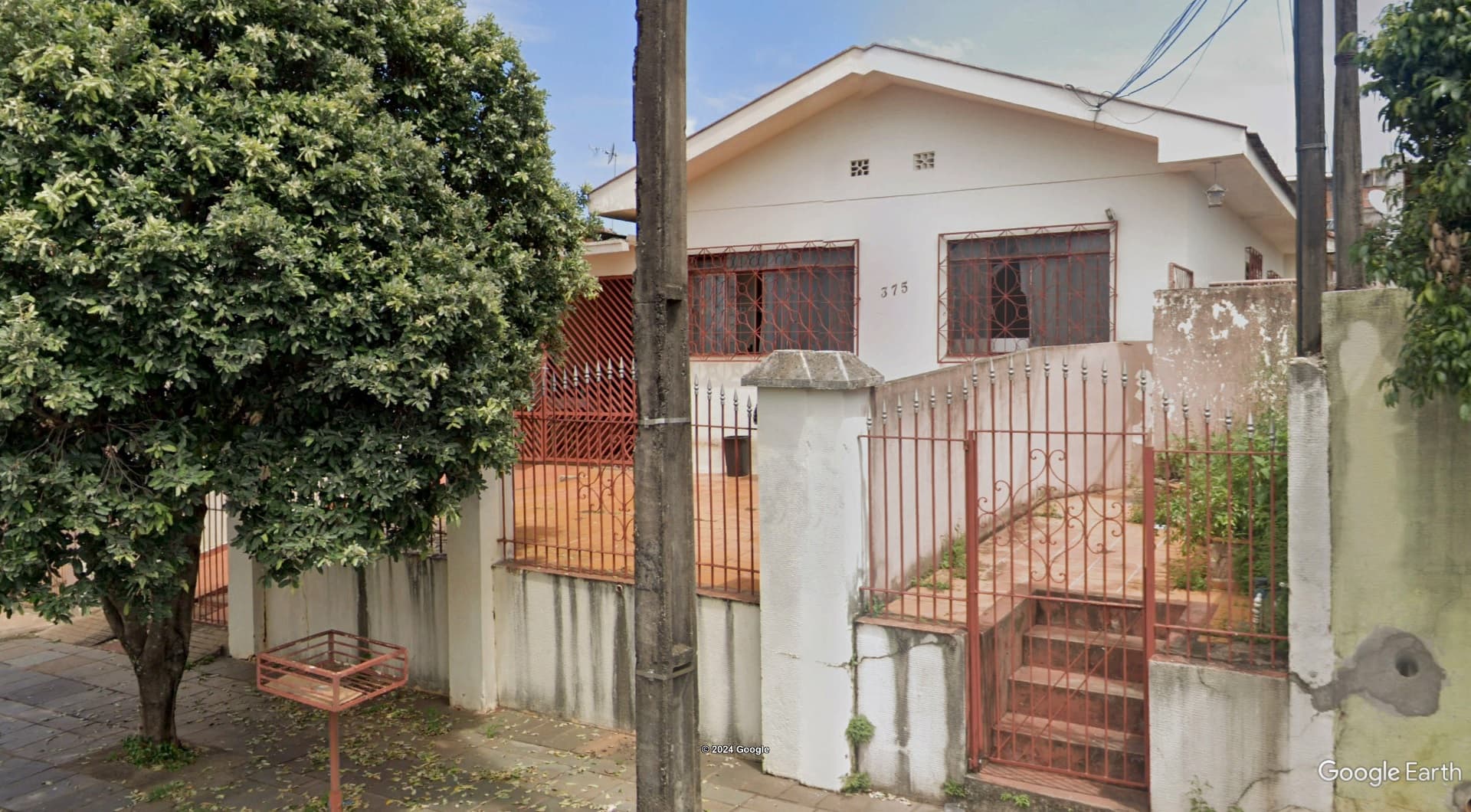 Imóvel c/ 284,10m² no Jardim Leonor em Londrina/PR - leilão judicial - Londrina PR - lance mínimo R$ 196.000