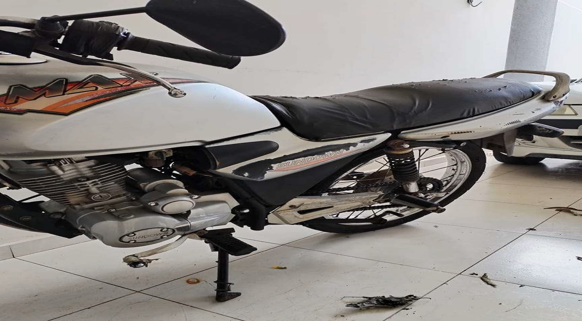 Sundown/MAX 125 SE, 06/06 em Maringá/PR - leilão judicial - Não informado BR - lance mínimo R$ 500