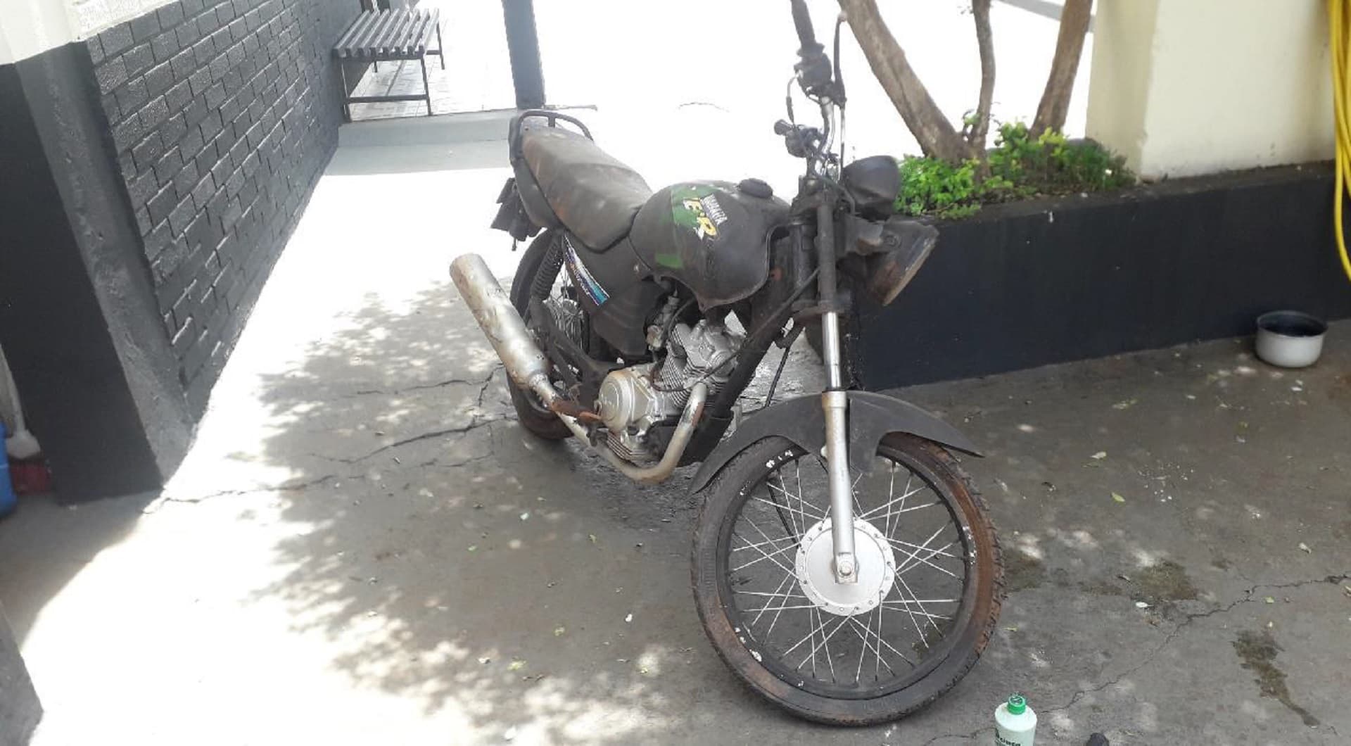 Sucata - Yamaha YBR, 125 em Grandes Rios/PR - leilão judicial - Grandes Rios PR - lance mínimo R$ 240