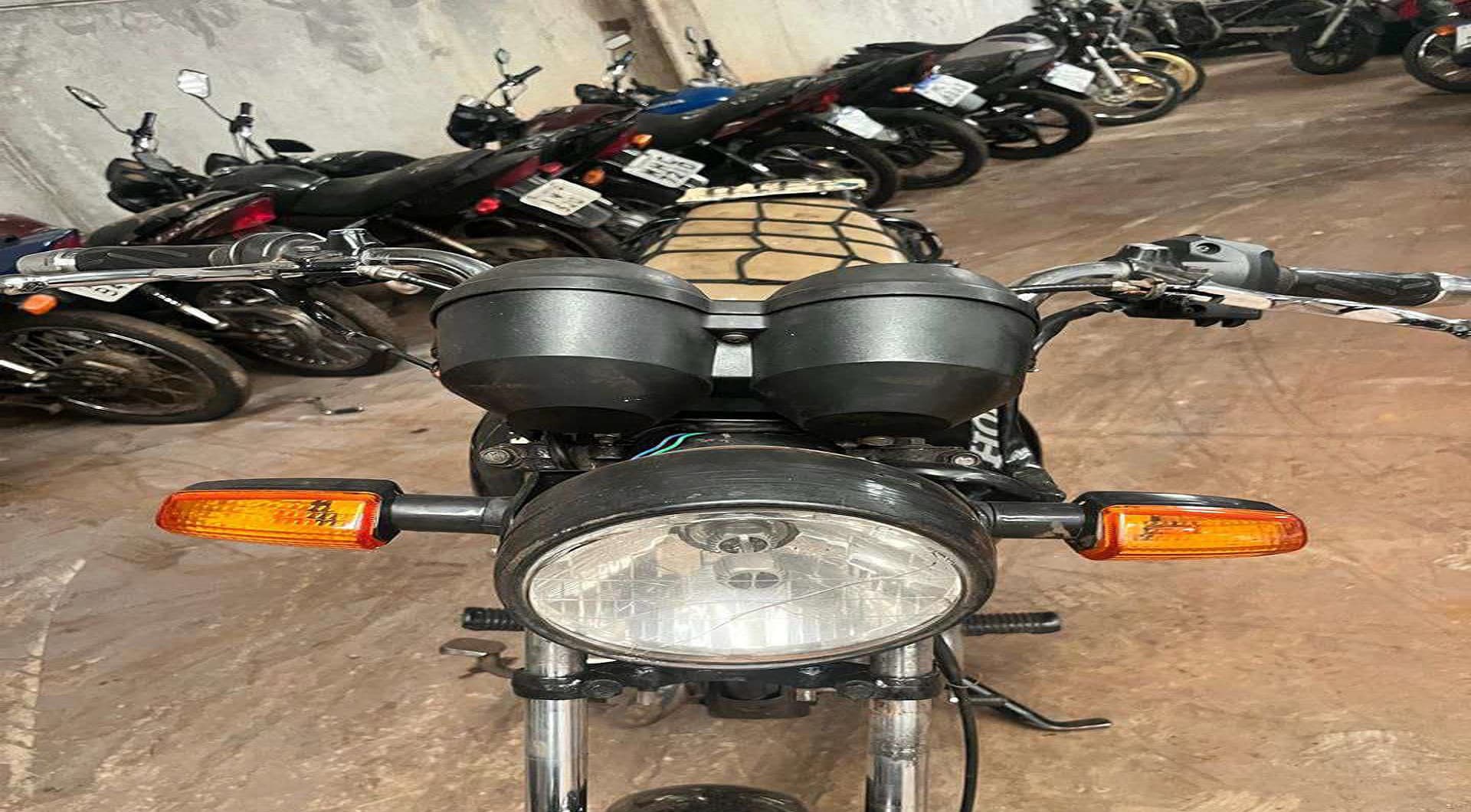 Sucata - Honda CG Fan 125, 06/06 em Arapongas/PR - leilão judicial - Arapongas PR - lance mínimo R$ 1.200