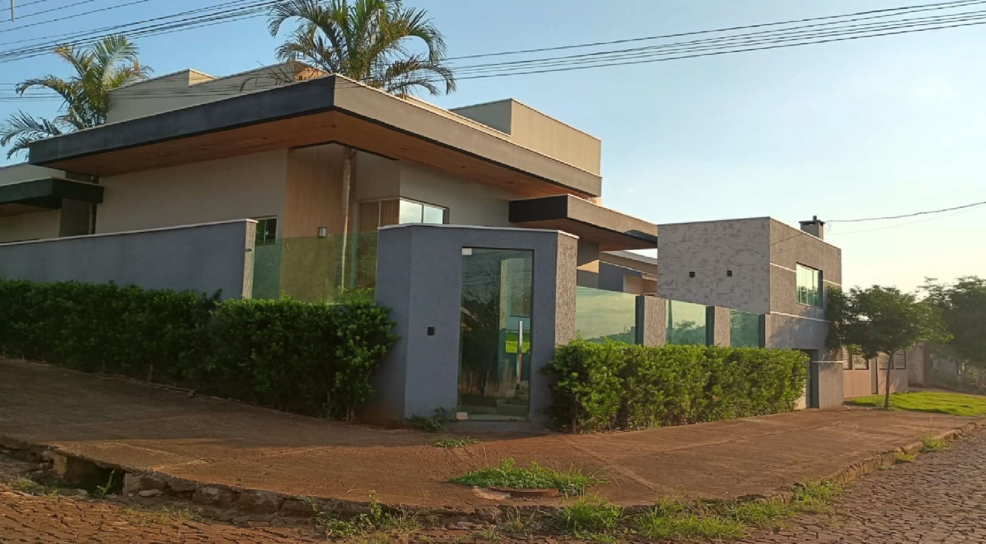 Imóvel c/ 385m² em Barbosa Ferraz/PR - leilão judicial - Barbosa Ferraz PR - lance mínimo R$ 604.000