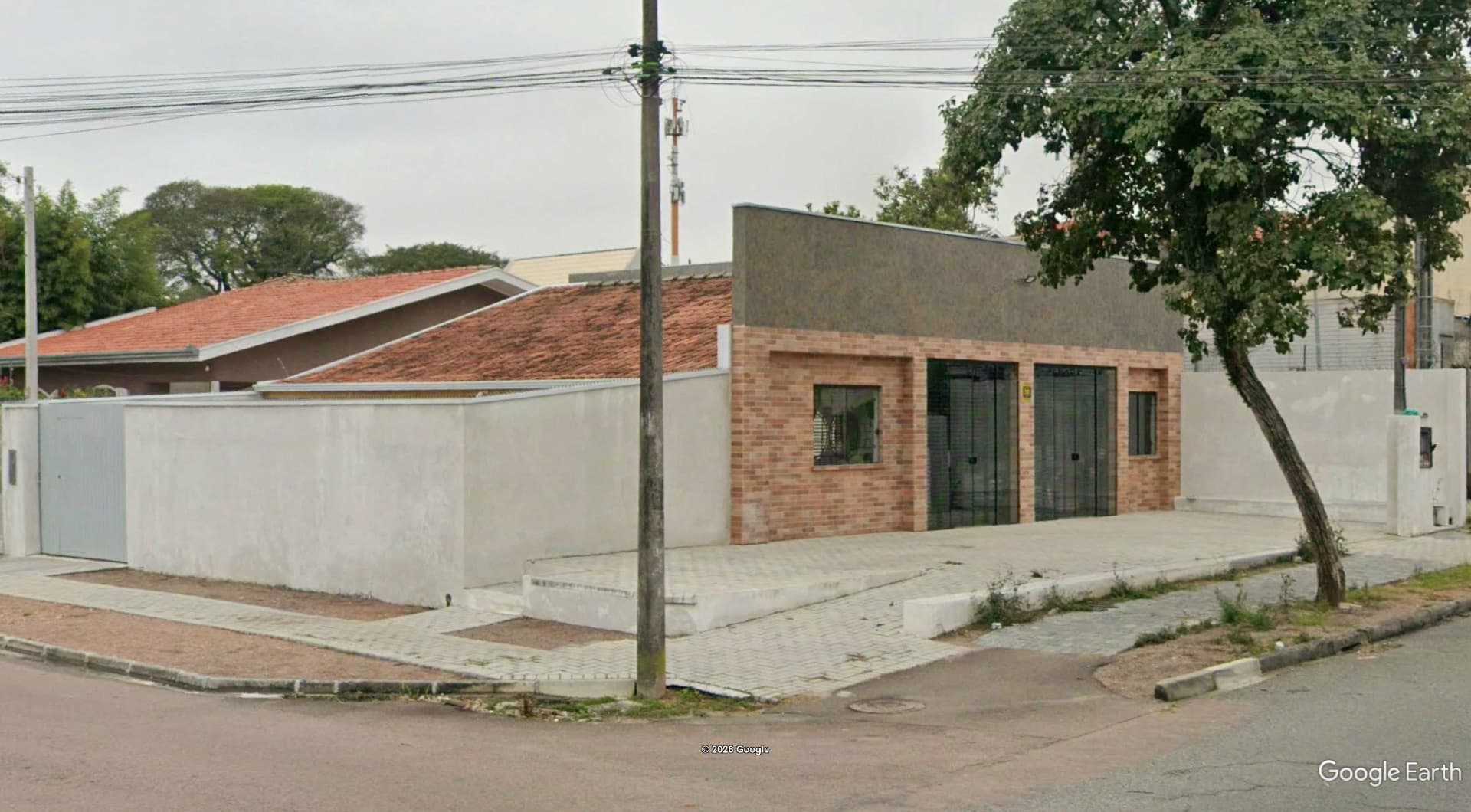 25% de um imóvel c/ 512m² em Curitiba/PR - leilão judicial - Curitiba PR - lance mínimo R$ 110.000