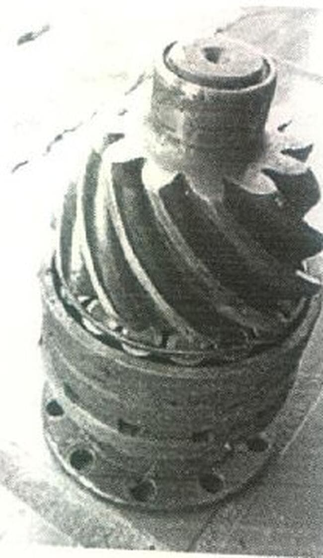 01 MOTOR DE PARTIDA - VOLVO B10M - leilão judicial - Não informado BR - lance mínimo R$ 1.500