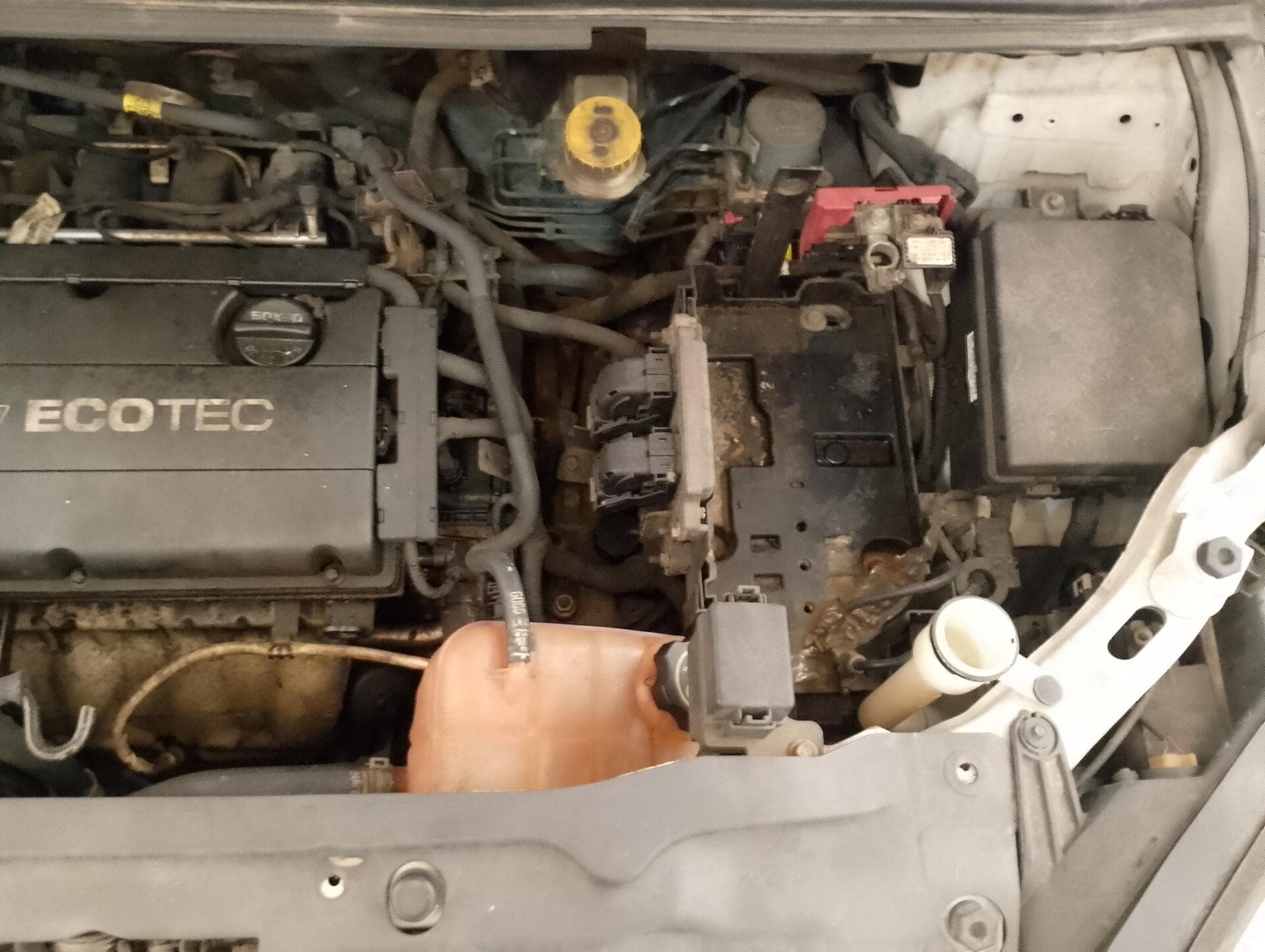 CHEVROLET/TRACKER LTZ AT 1.8 - 2015/2015 - leilão extrajudicial - Bayeux PB - lance mínimo R$ 36.900