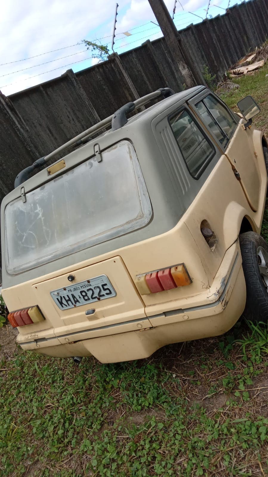 GURGEL/BR 800 SL - 1991 - leilão extrajudicial - Bayeux PB - lance mínimo R$ 1.900