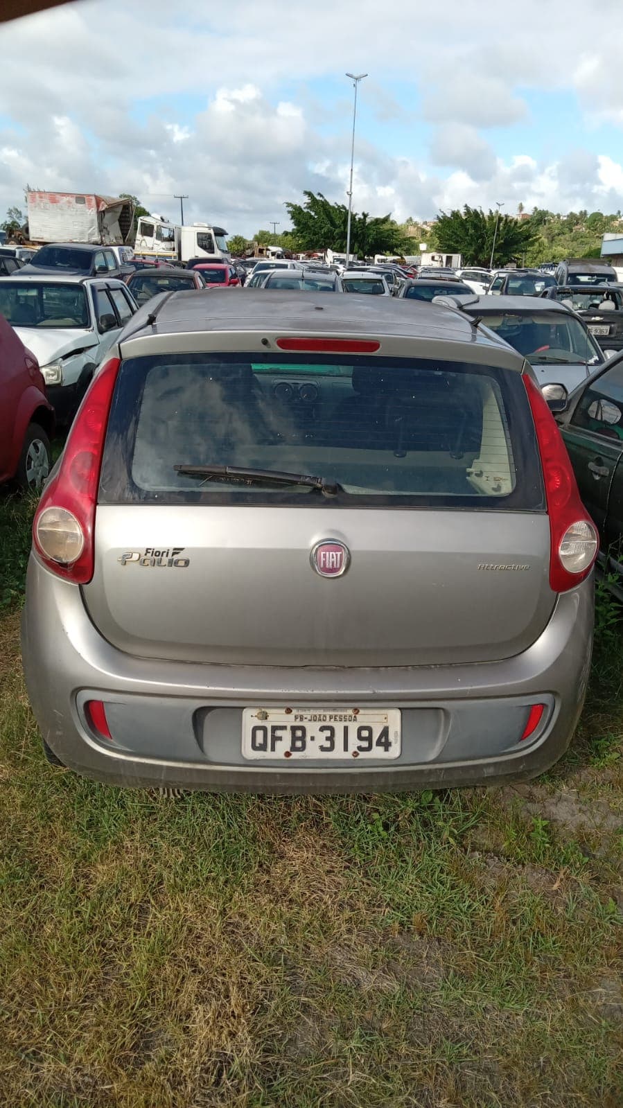 FIAT/PALIO ATTRACTIV 1.0 - 2014 - leilão extrajudicial - Bayeux PB - lance mínimo R$ 3.900